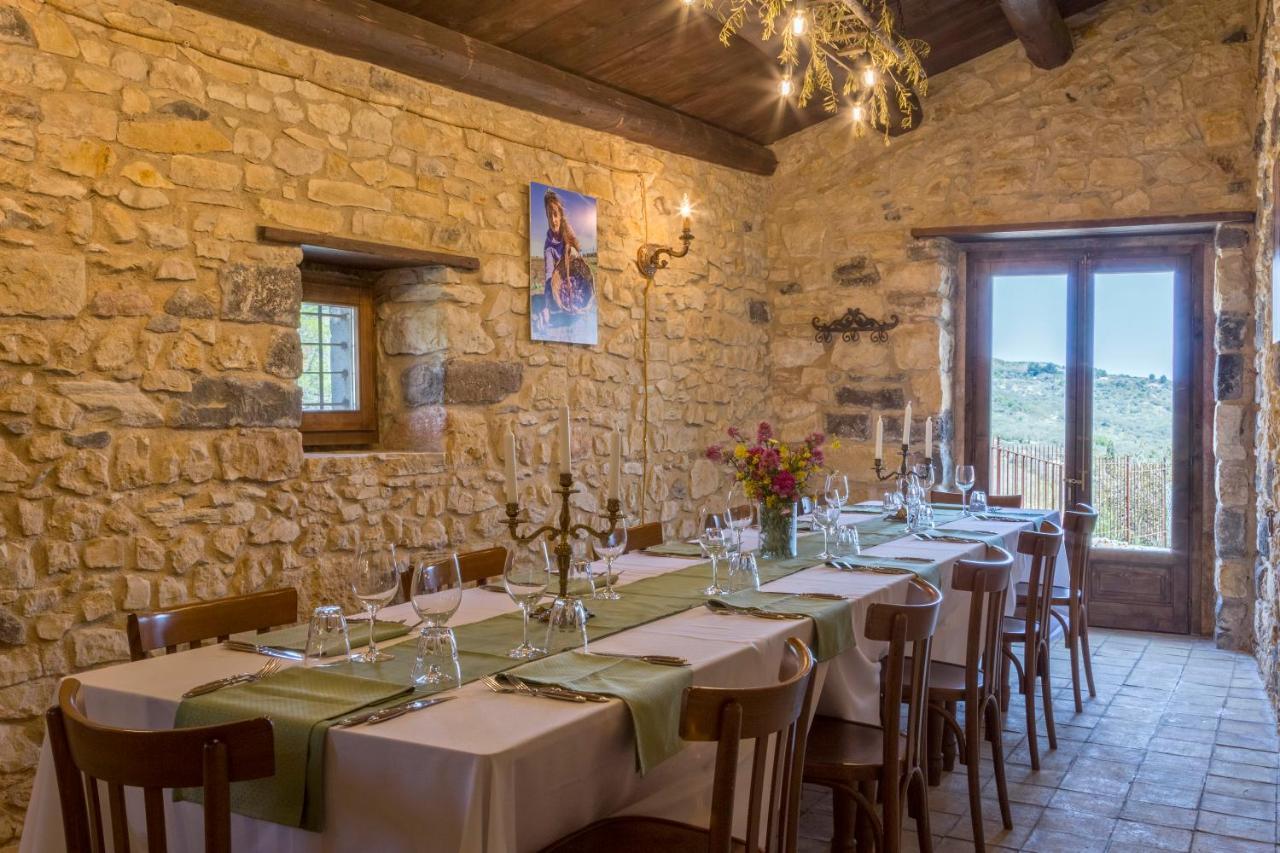 Masseria Fortificata Lo Zafferaneto Buccheri Bagian luar foto
