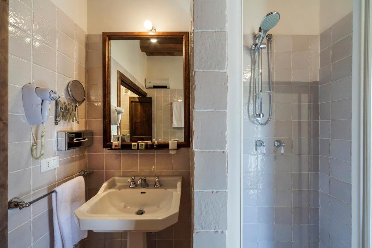 Masseria Fortificata Lo Zafferaneto Buccheri Bagian luar foto