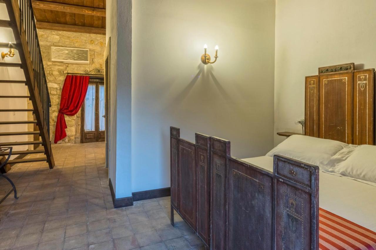 Masseria Fortificata Lo Zafferaneto Buccheri Bagian luar foto