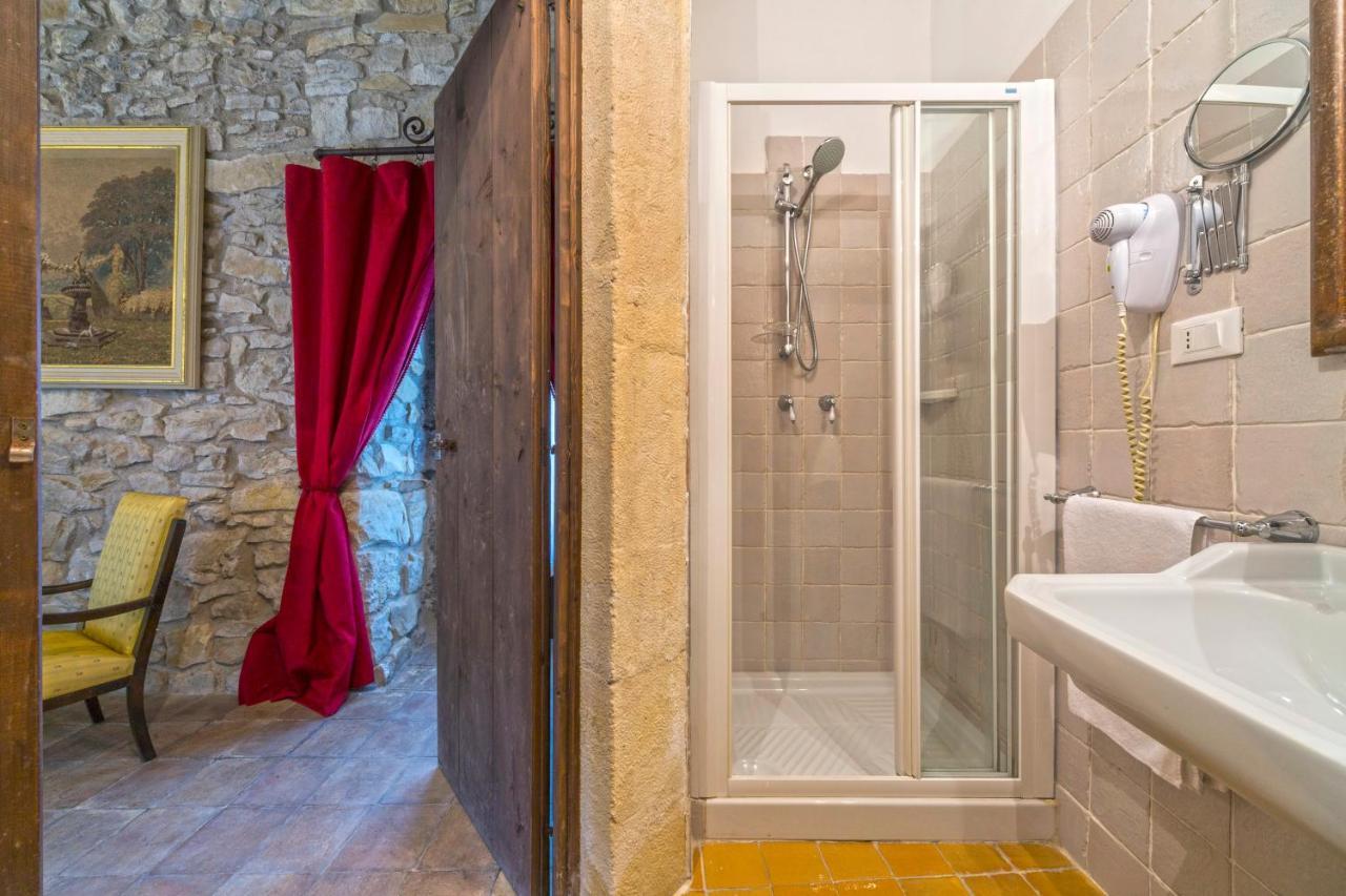 Masseria Fortificata Lo Zafferaneto Buccheri Bagian luar foto
